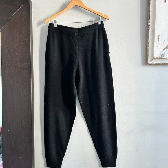 Black - 100% cashmere joggers - Picture 2 of 7